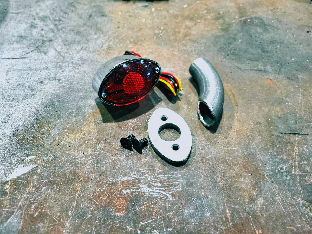 High Brightness LED Motorcycle Tail Light Brake Light Red Shell For Honda Wings And Cruiser